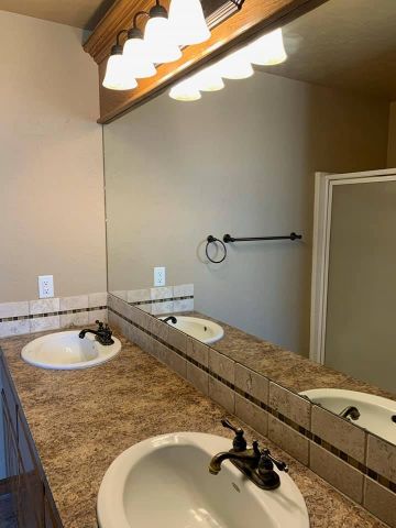 Gallery Image : K.E.E Cleaning Service